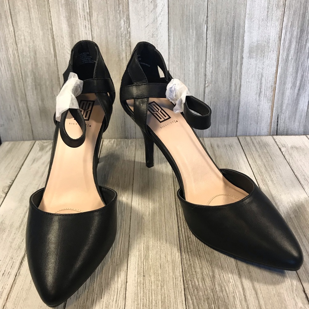 Black Signature Berta Heels in Size 8.5
